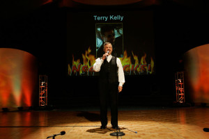 Terry-Kelly-Press-03